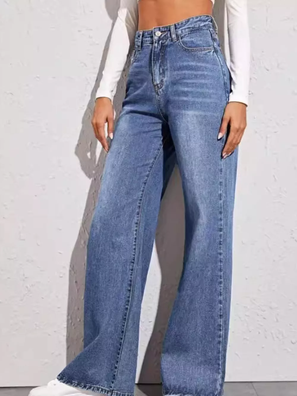 High-Waisted Wide Leg Jeans, image 2