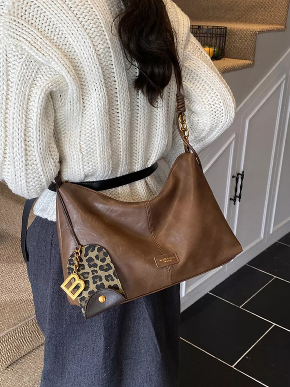 Leather Adjustable Strap Shoulder Bag, image 10