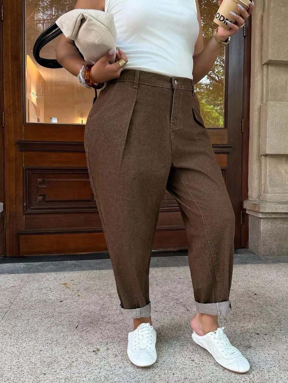 Plus Size Pleated Detail Loose Fit Jeans, image 4