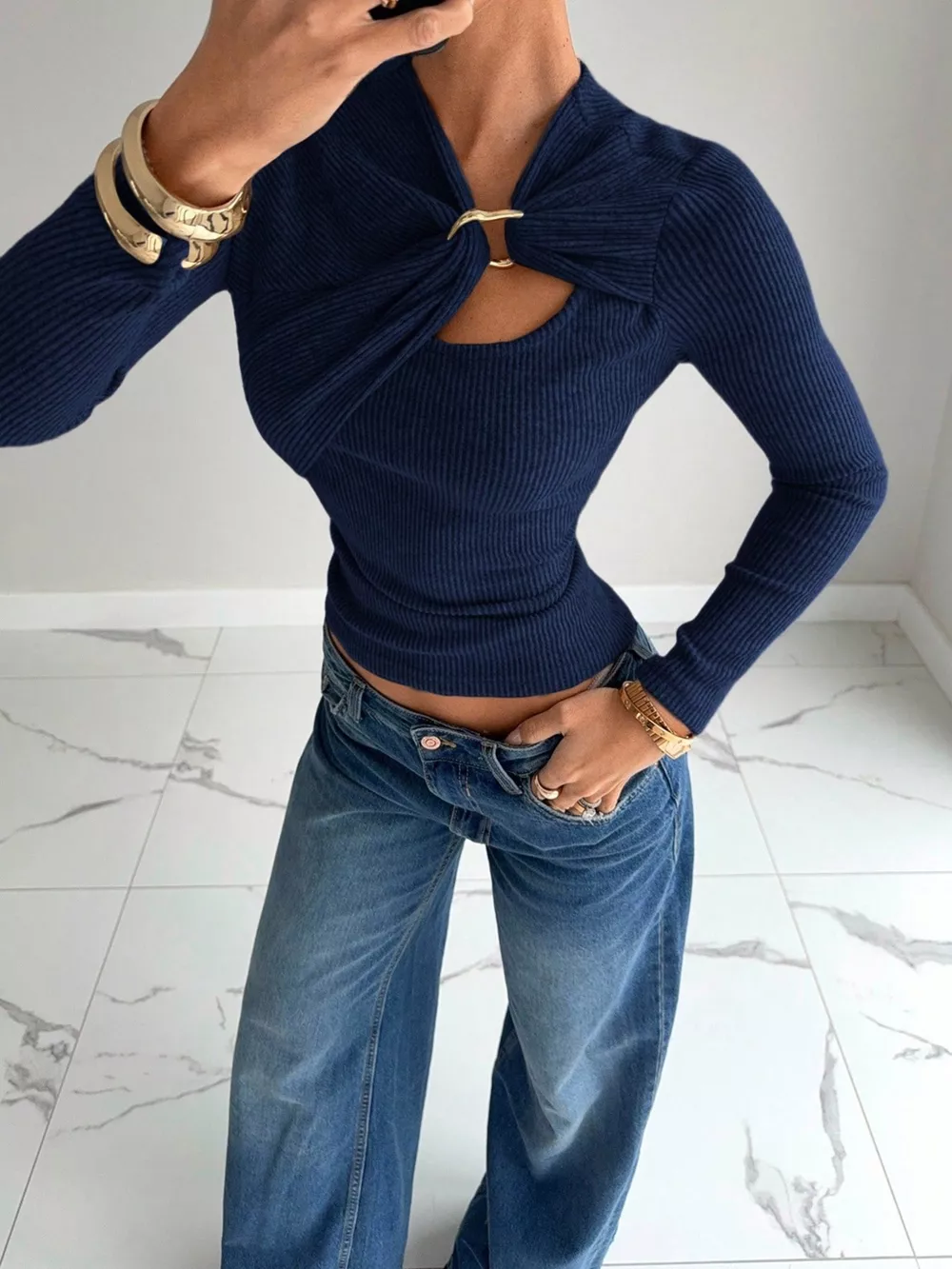 Ribbed Knit Long Sleeve T-Shirt with Metal Ring Cutout Detail, image 10