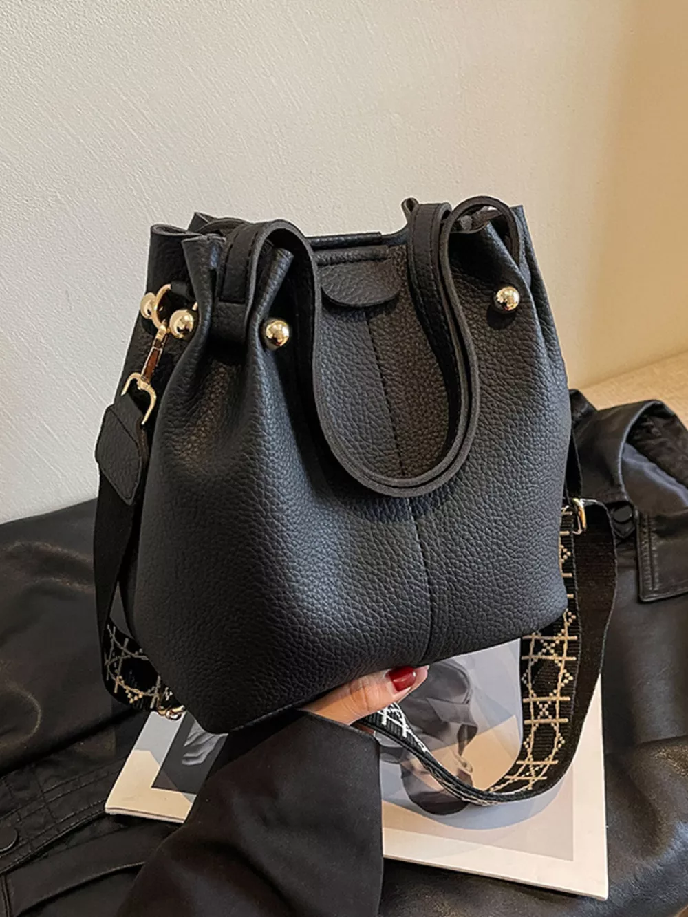 Crossbody Bag with Patterned Strap, image 3