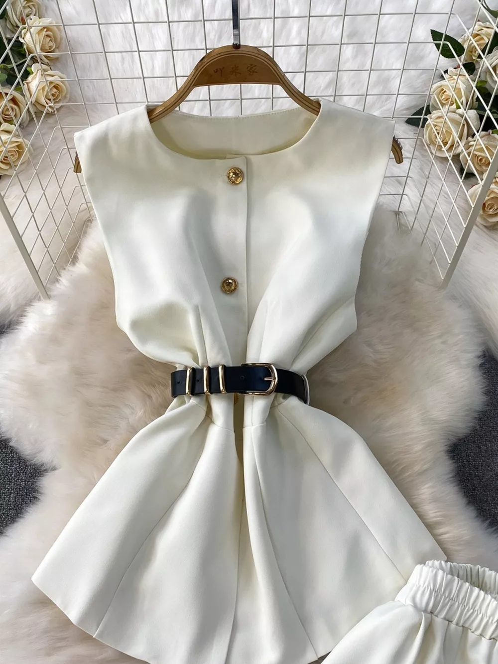 Sleeveless Top and Wide-Leg Pants Set, image 4