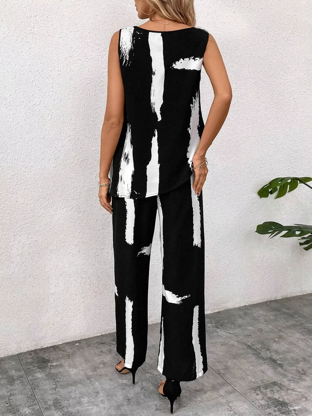 Abstract Print Sleeveless Top & Wide Leg Pants Set, image 4
