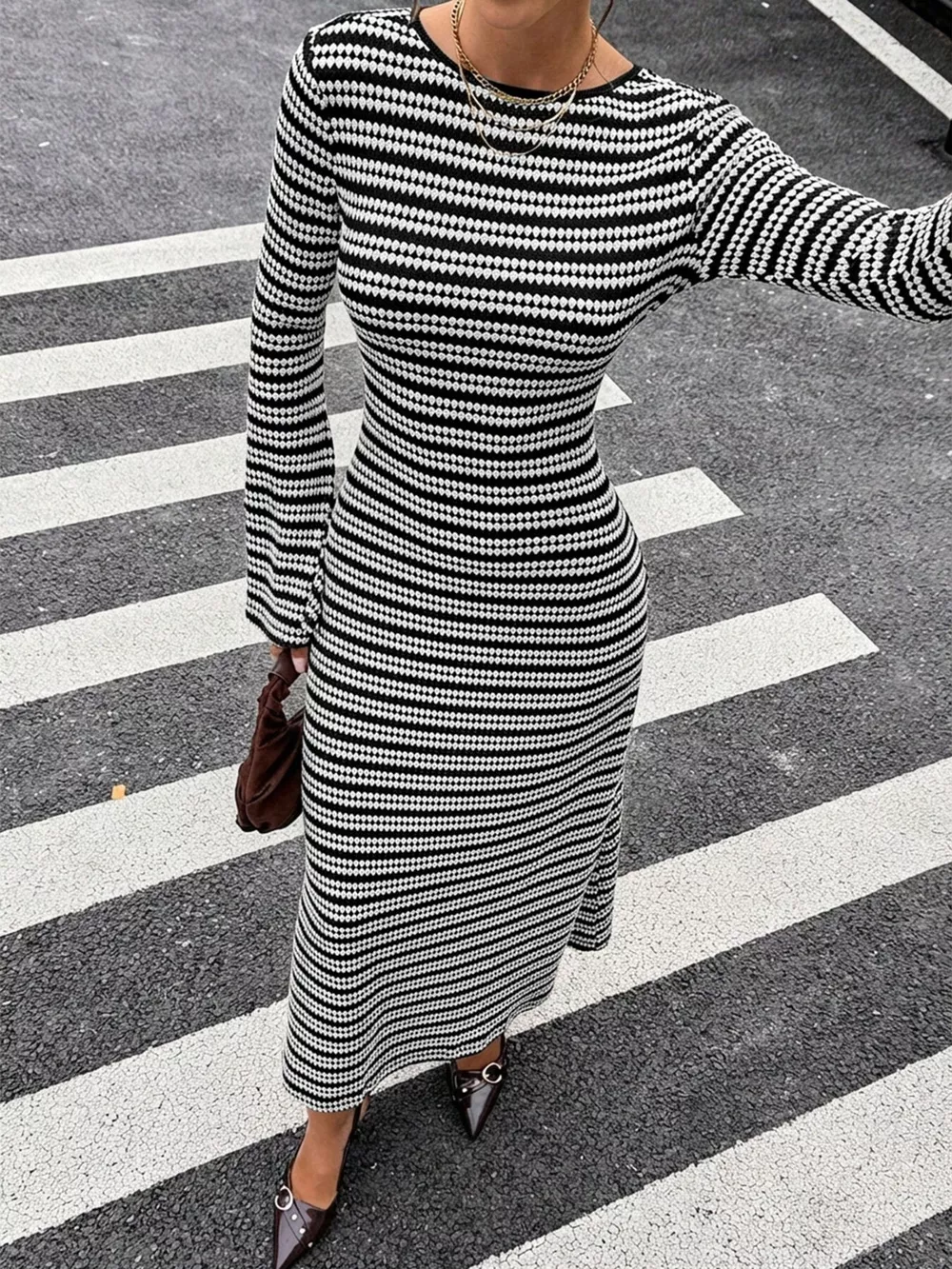 Backless Striped Ribbed Knit Maxi Dress with Flared Sleeves, image 3