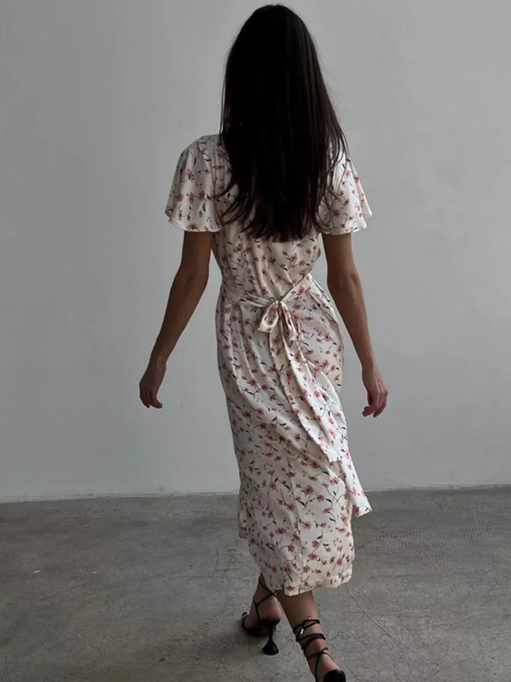 Floral Print V-Neck Flutter Sleeves Midi Dress, image 2