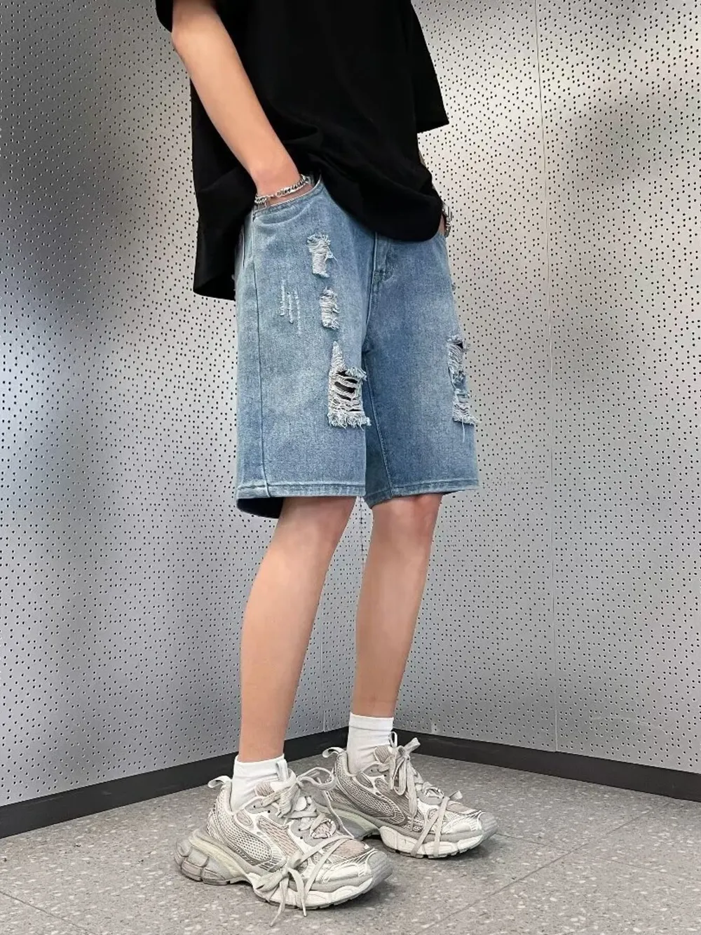 Men's Full Size Distressed Wash Wide Leg Denim Shorts Plus Size, image 3