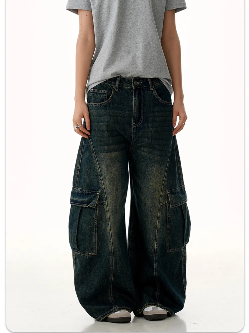Men's Wide Leg Wash Cargo Jeans, image 2