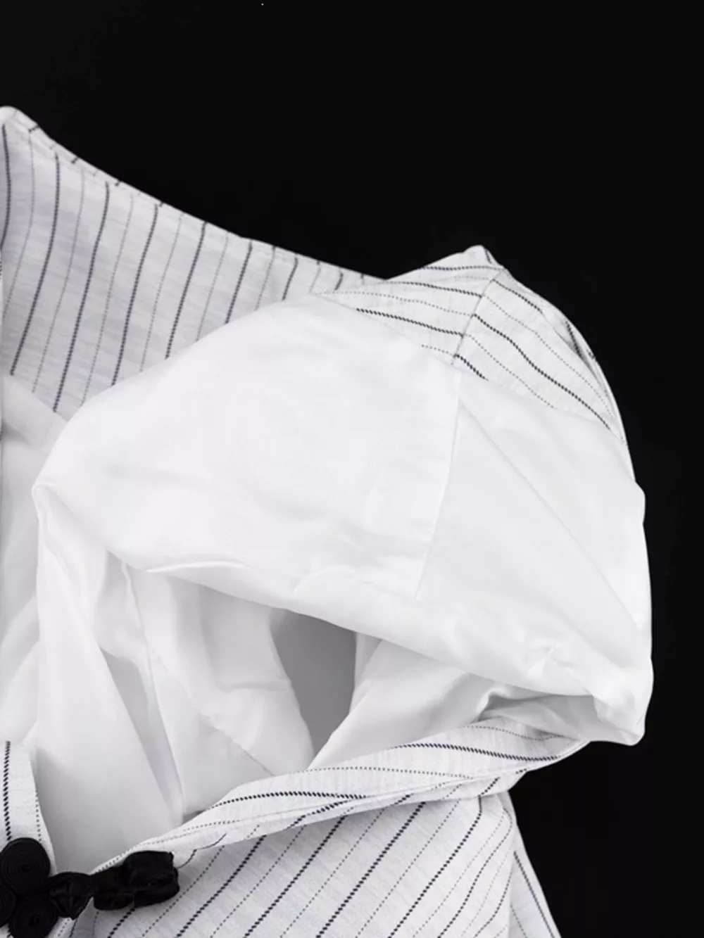 Pinstripe Cropped Blazer and Pleated Shorts Set, image 15