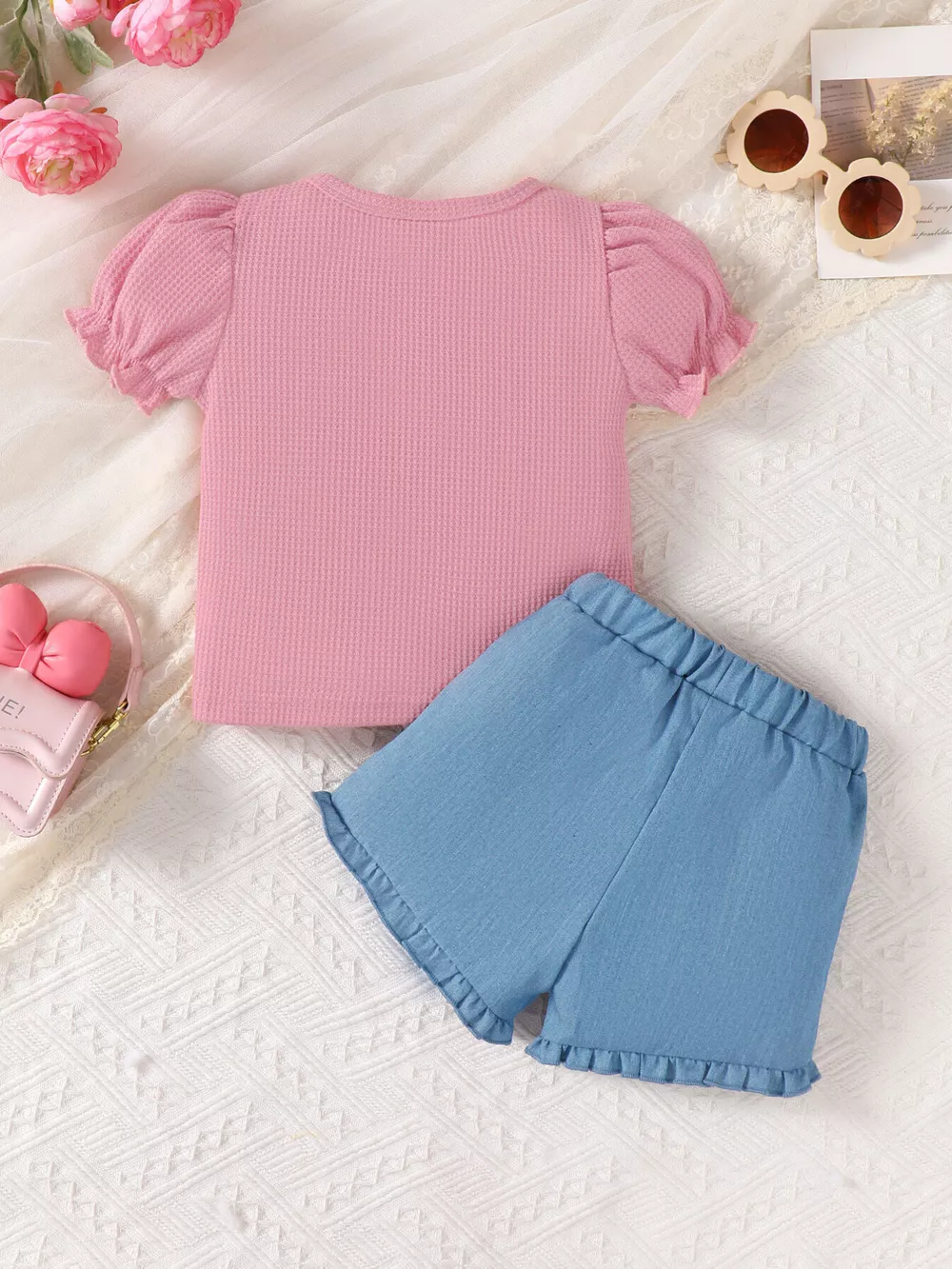 Children's Bowknot Ruffle Trim Top and Shorts Set, image 2