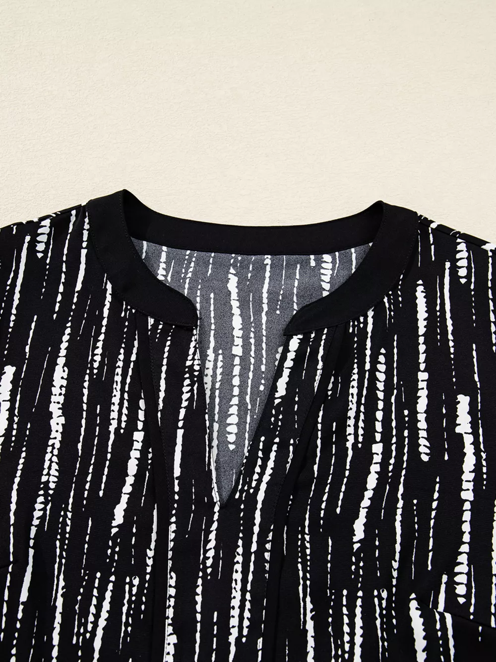 Abstract Printed Notched Long Sleeve Blouse, image 3