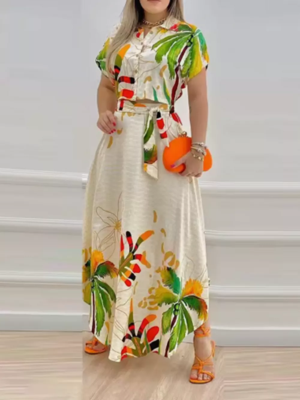 Tropical Print Button-Up Crop Top and Maxi Skirt Set、