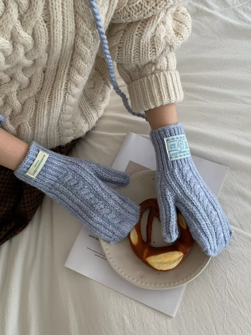 Cable Knit Warm Mittens Gloves, image 8