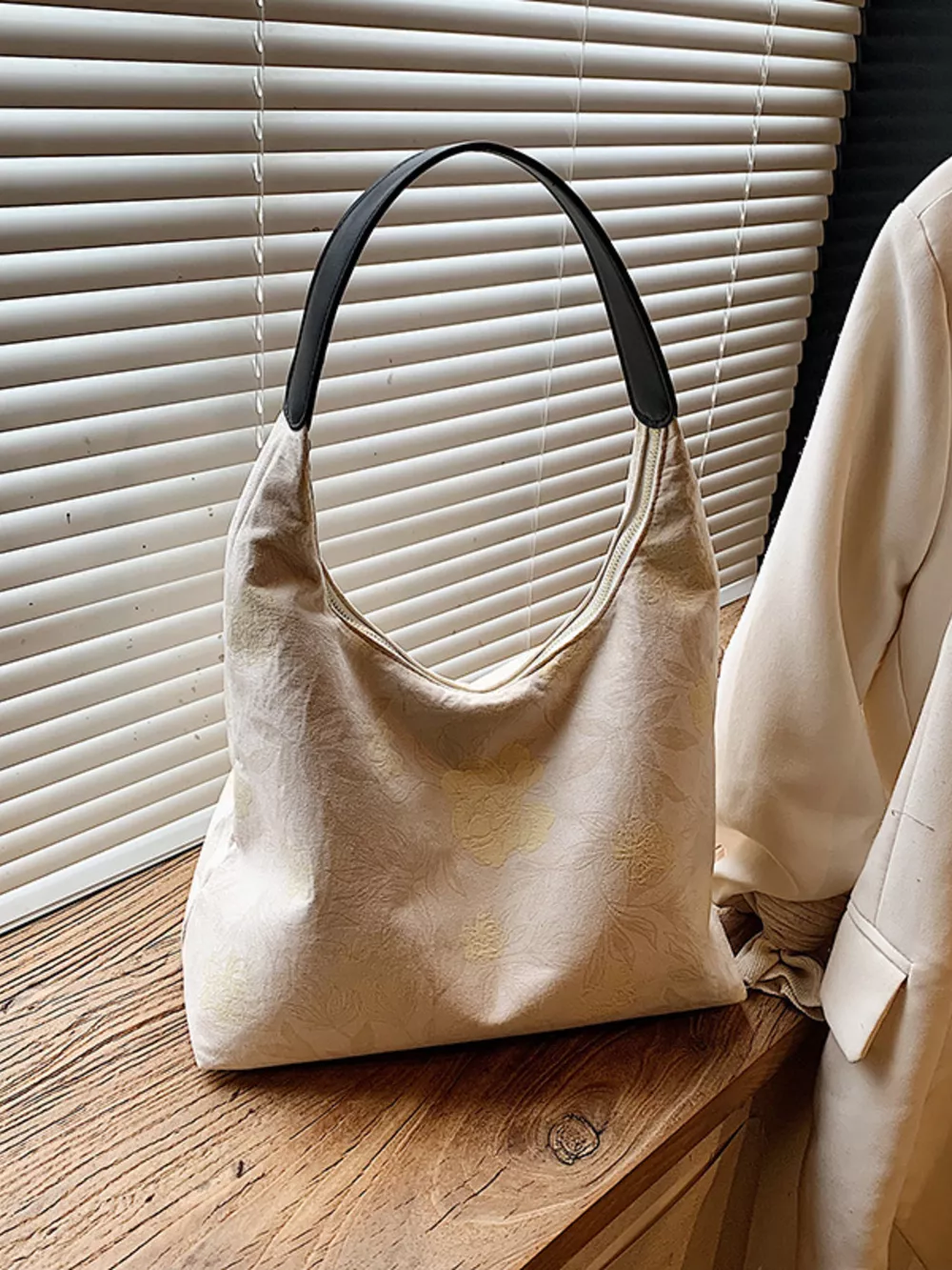 Floral Pattern Hobo Shoulder Bag, image 4