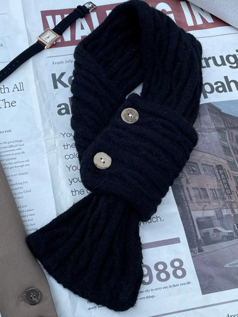 Button-Accent Knitted Winter Scarf, image 7