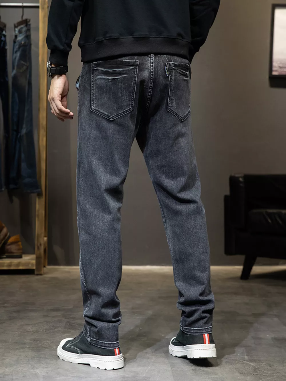 Men's Washed Slim-Fit Jeans with Curved Side Seam Detailing, image 3