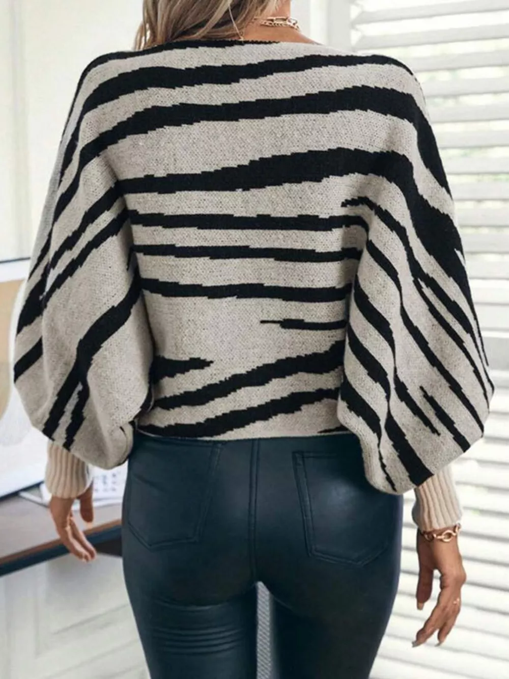 Striped Lantern Sleeve Sweater, image 3