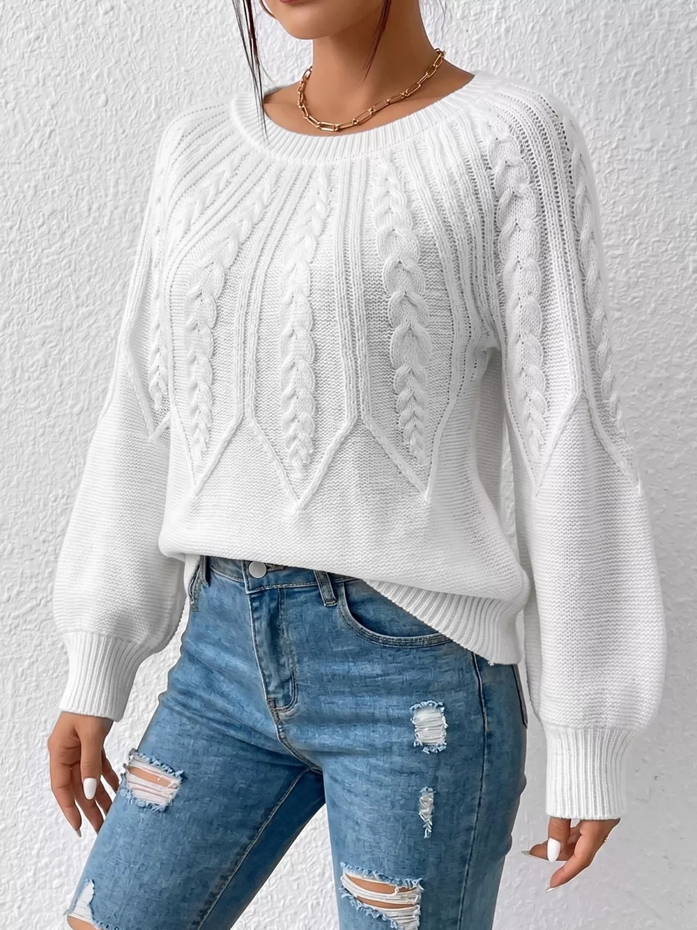 Cable-Knit Round Neck Sweater, image 4
