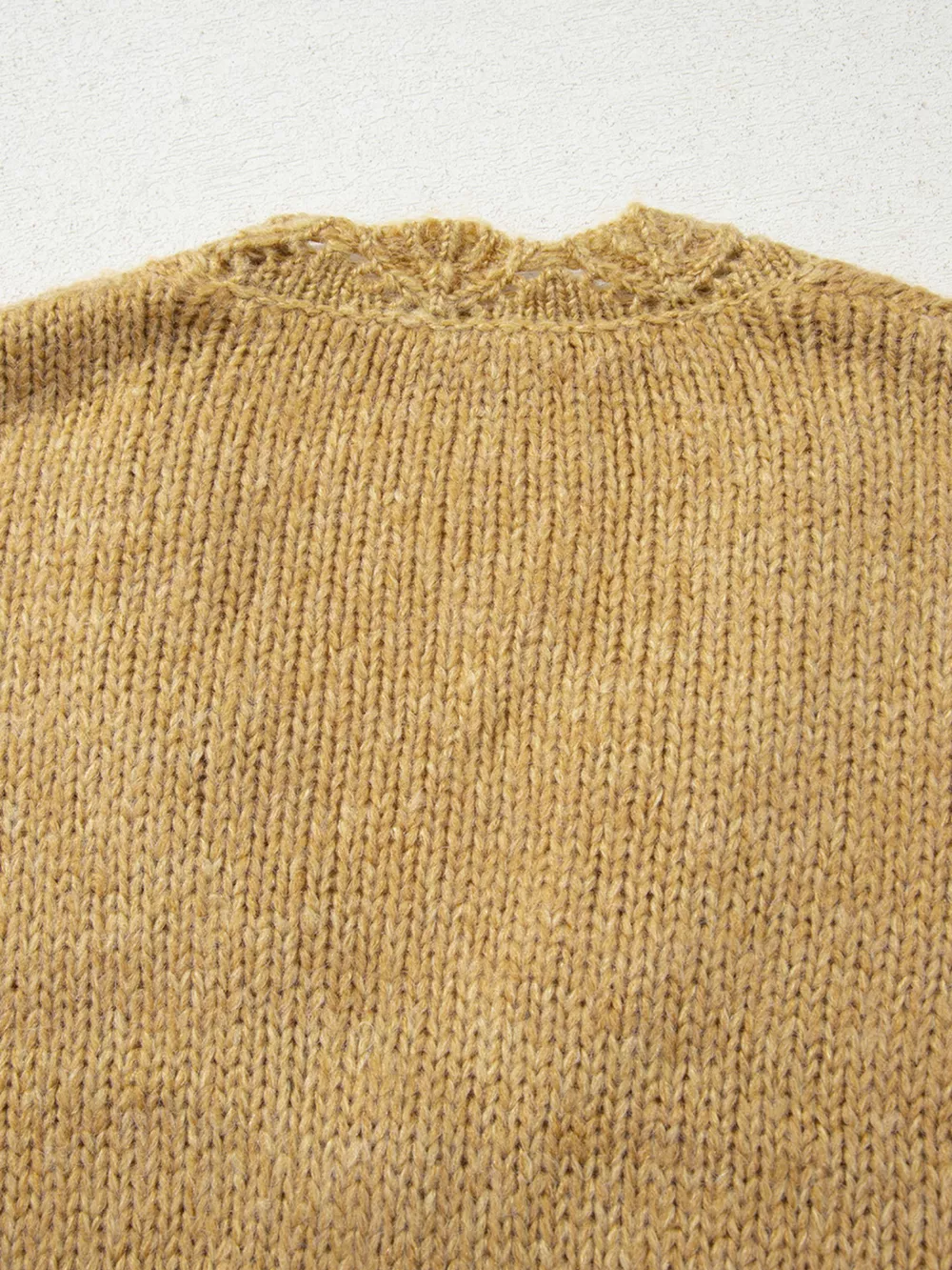Lantern Sleeve Scallop V Neck Buttoned Front Cardigan, image 4