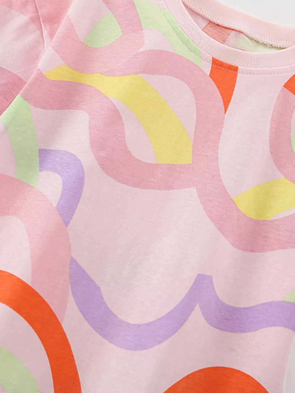 Children's Colorful Wave Print Round Neck Tee and Shorts Set, image 3