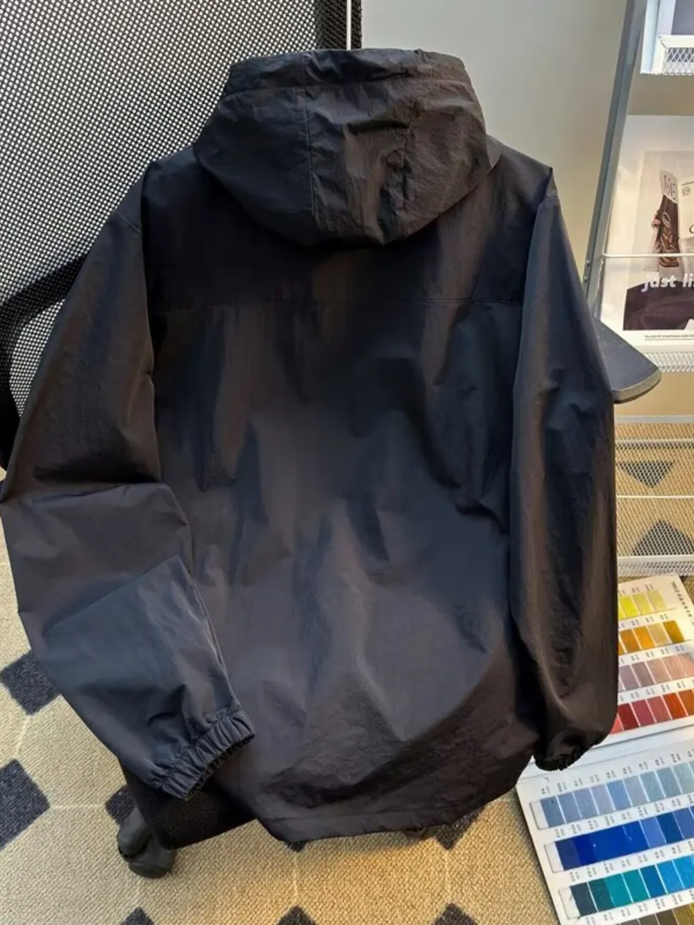 Men's Plus Size Lightweight Hooded Windbreaker Jacket, image 9