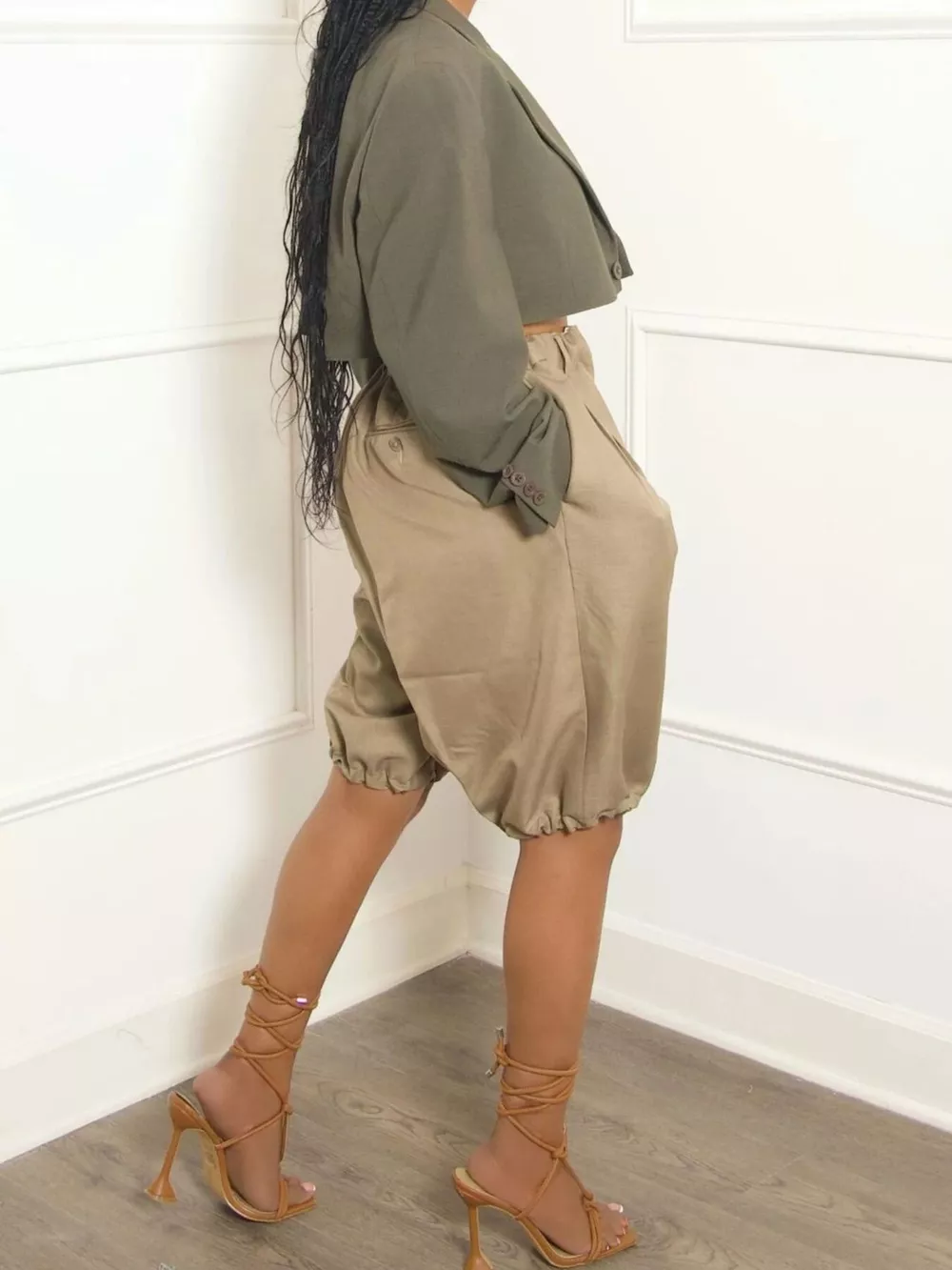 Pleated Detail High Waist Shorts, image 3