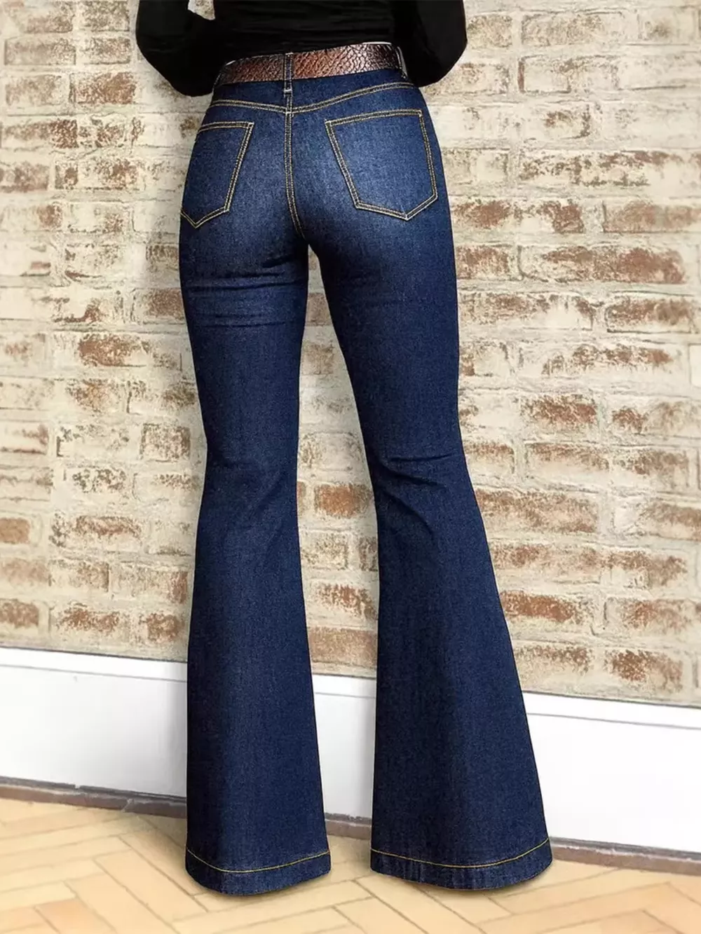High-Waisted Flare Jeans, image 3