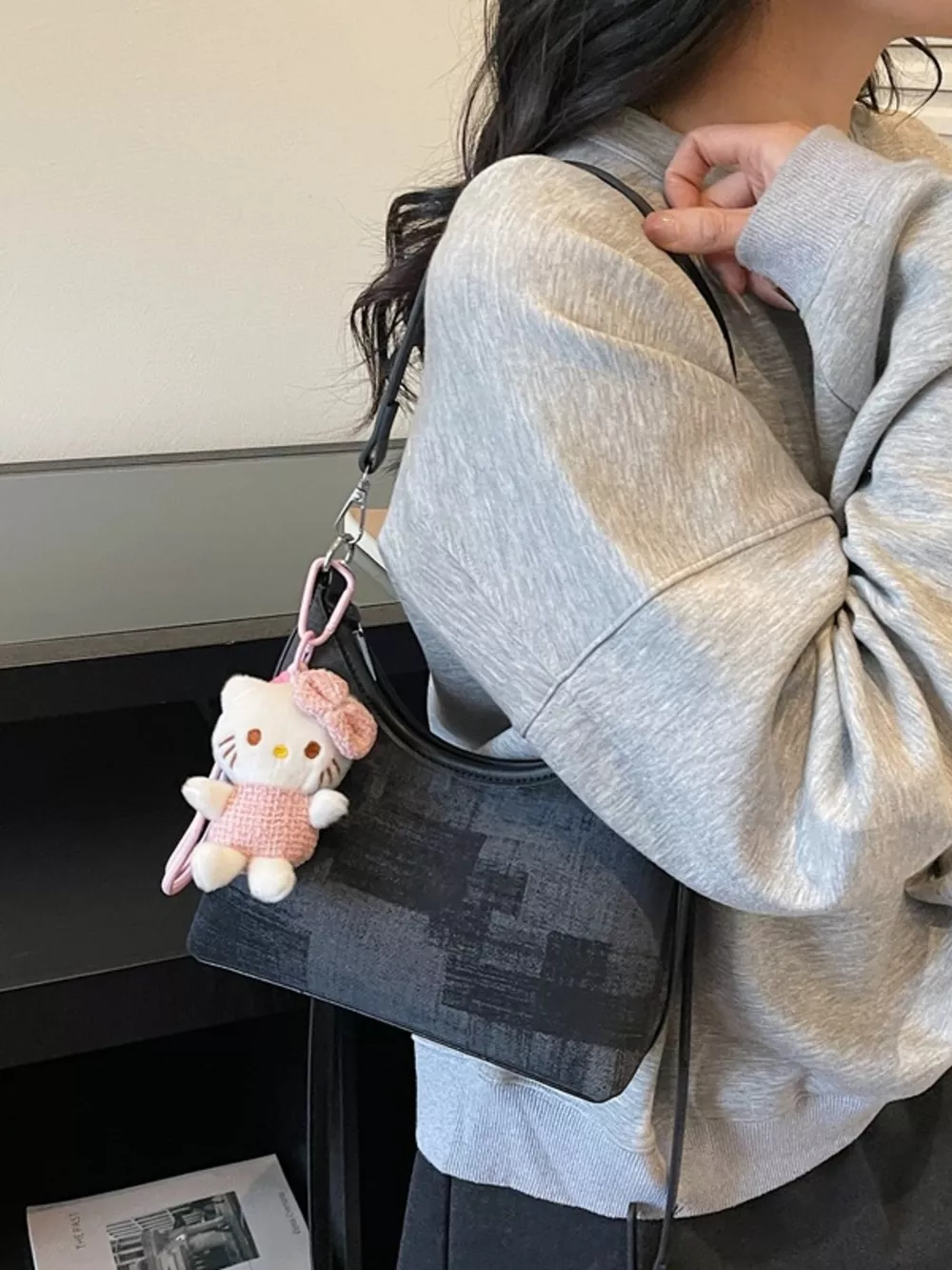 Adjustable Strap Shoulder Bag, image 2