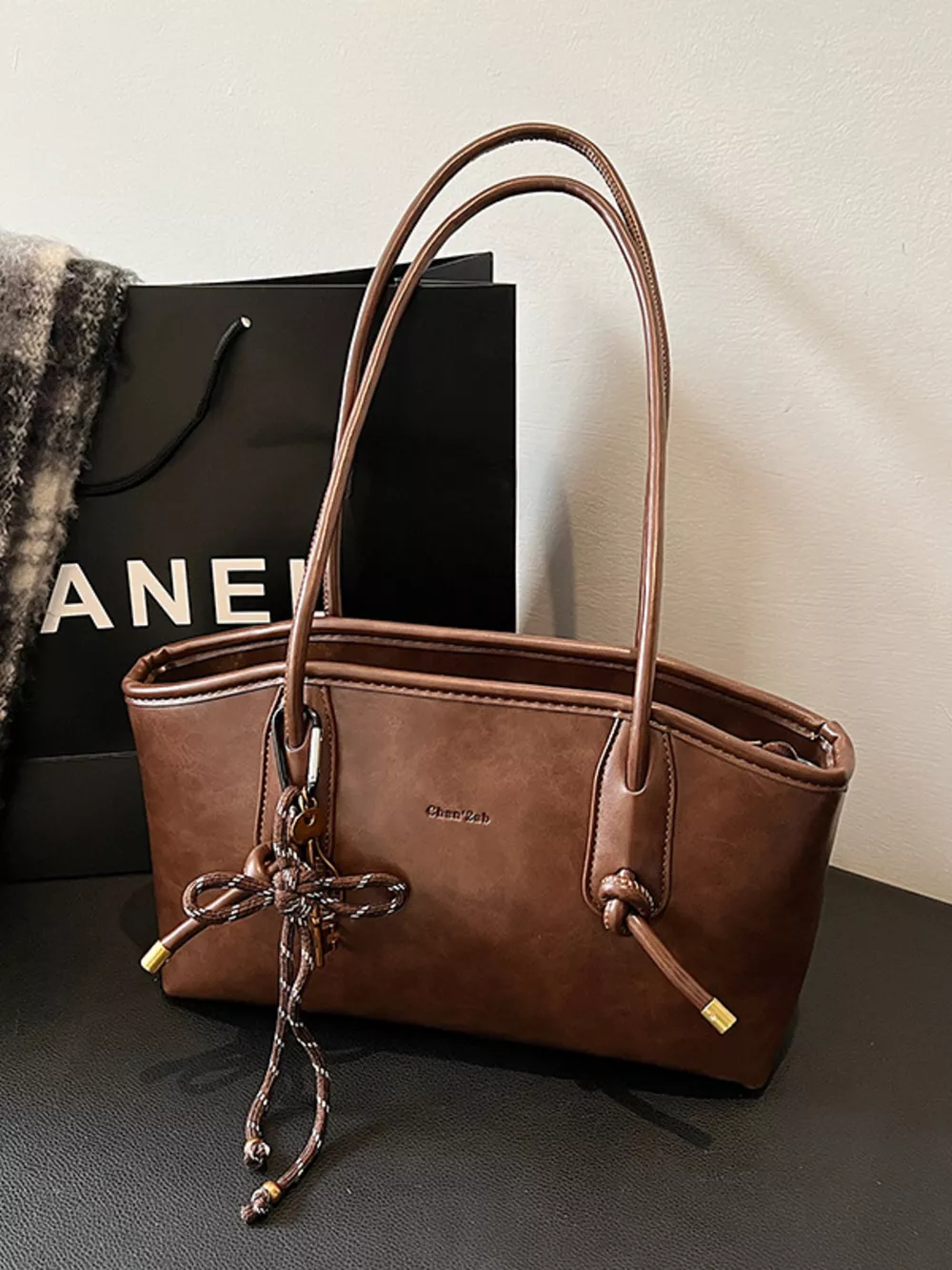 Vintage Style Leather Shoulder Bag, image 13