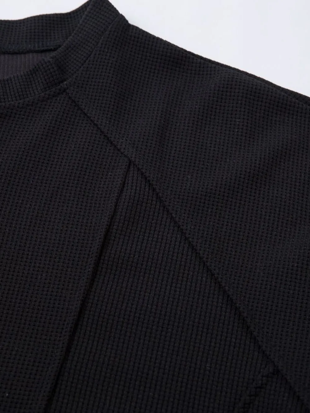 Men's Henley Structured Waffle-Knit T-Shirt, image 4