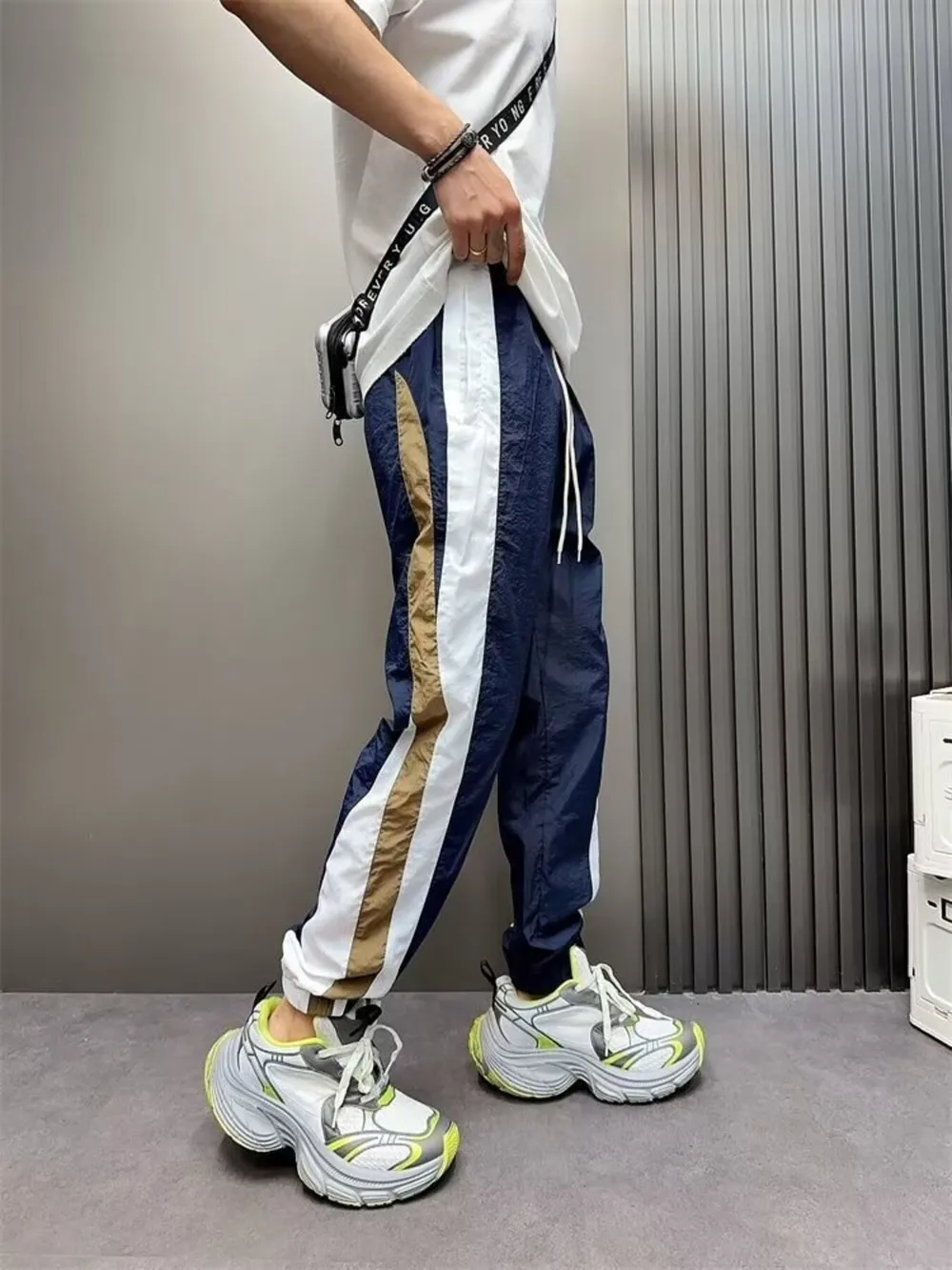 Men's Plus Size Contrast Drawstring Pants, image 3