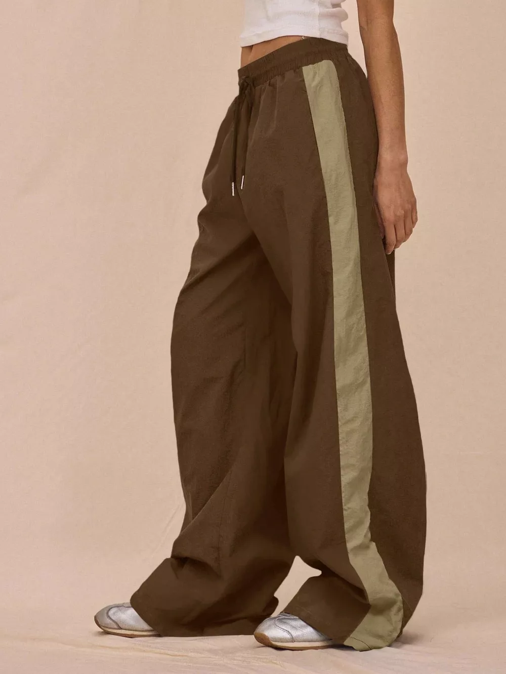Color-Block Tracksuit and Wide-Leg Pants Set, image 3