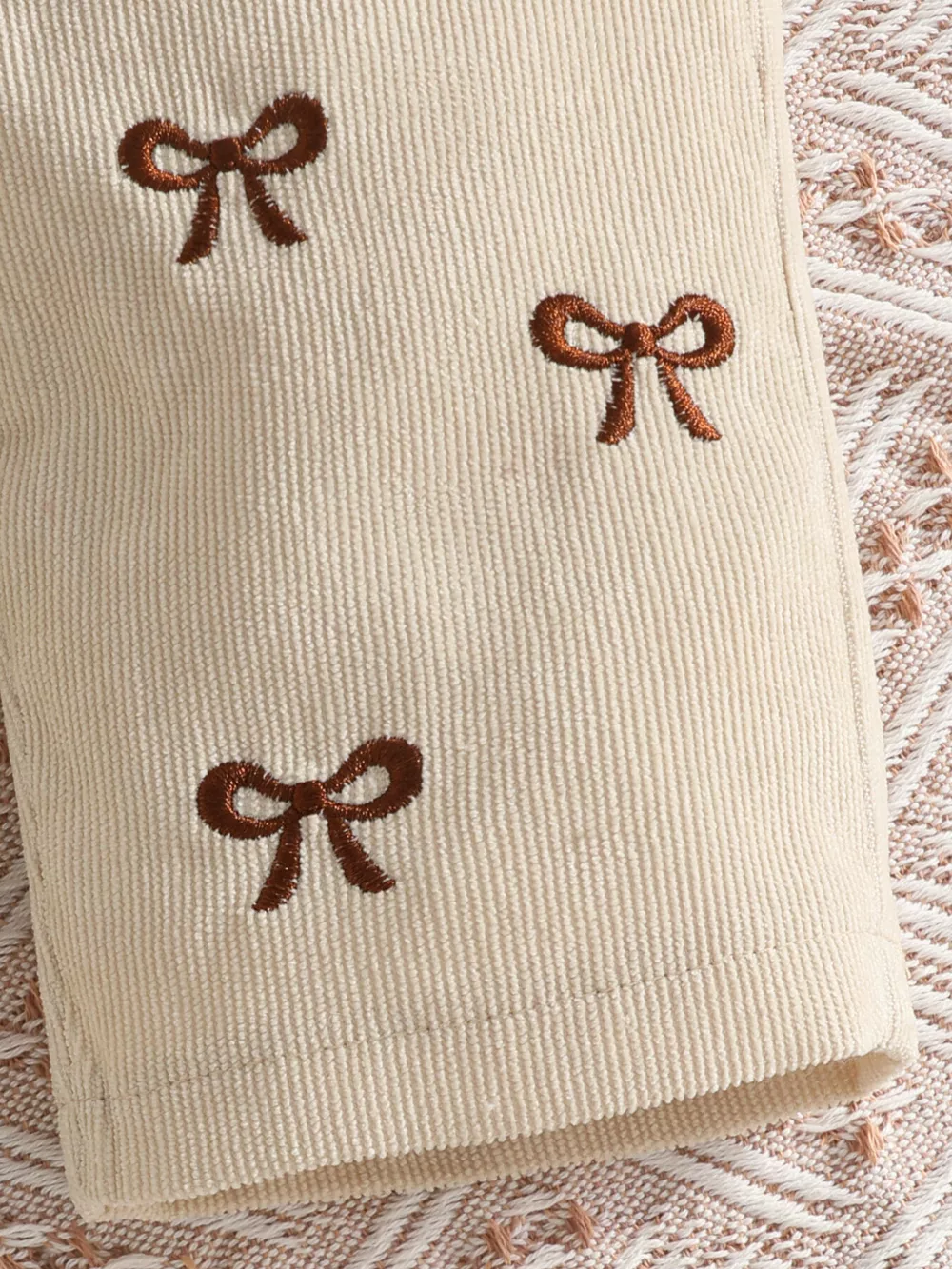 Children's Ribbed Bodysuit and Bow-Embroidered Overall Set with Headband, image 4