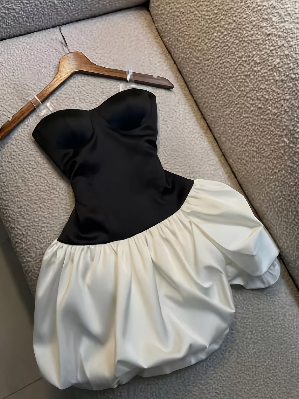 Two-Tone Strapless Bubble Hem Mini Dress, image 3