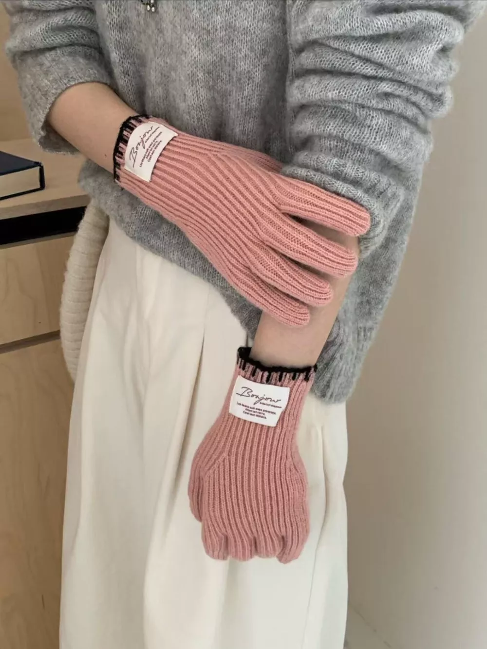 Ribbed Knit Gloves, image 2