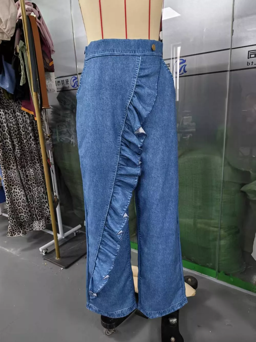 Full Size Ruffled Wide-Leg Jeans Plus Size, image 6