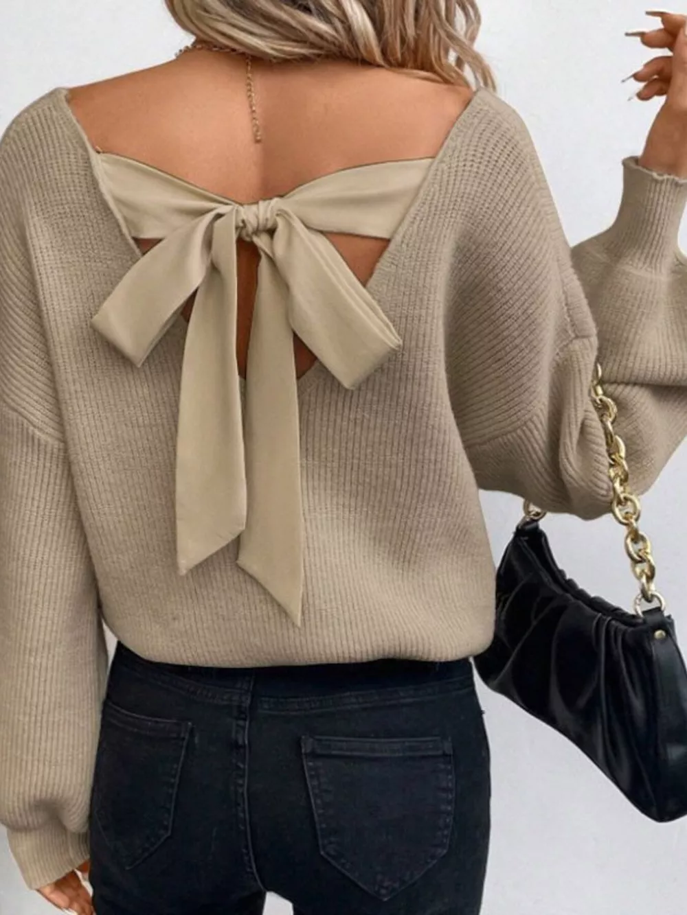 Back Bow V-Neck Sweater