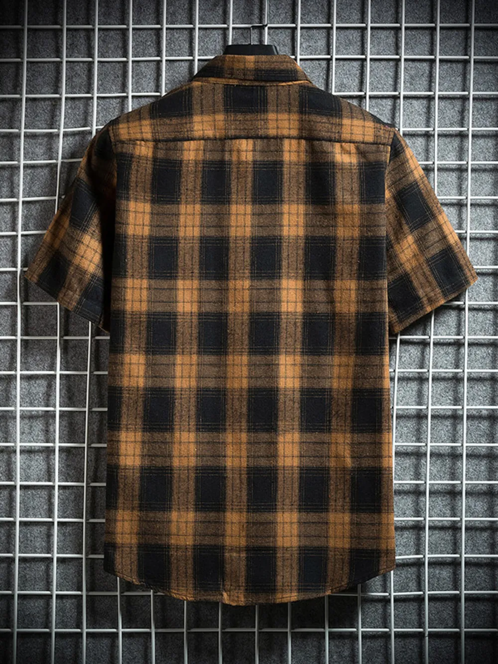 Men's Plus Size Plaid Button Up Short-Sleeve Shirt, image 3