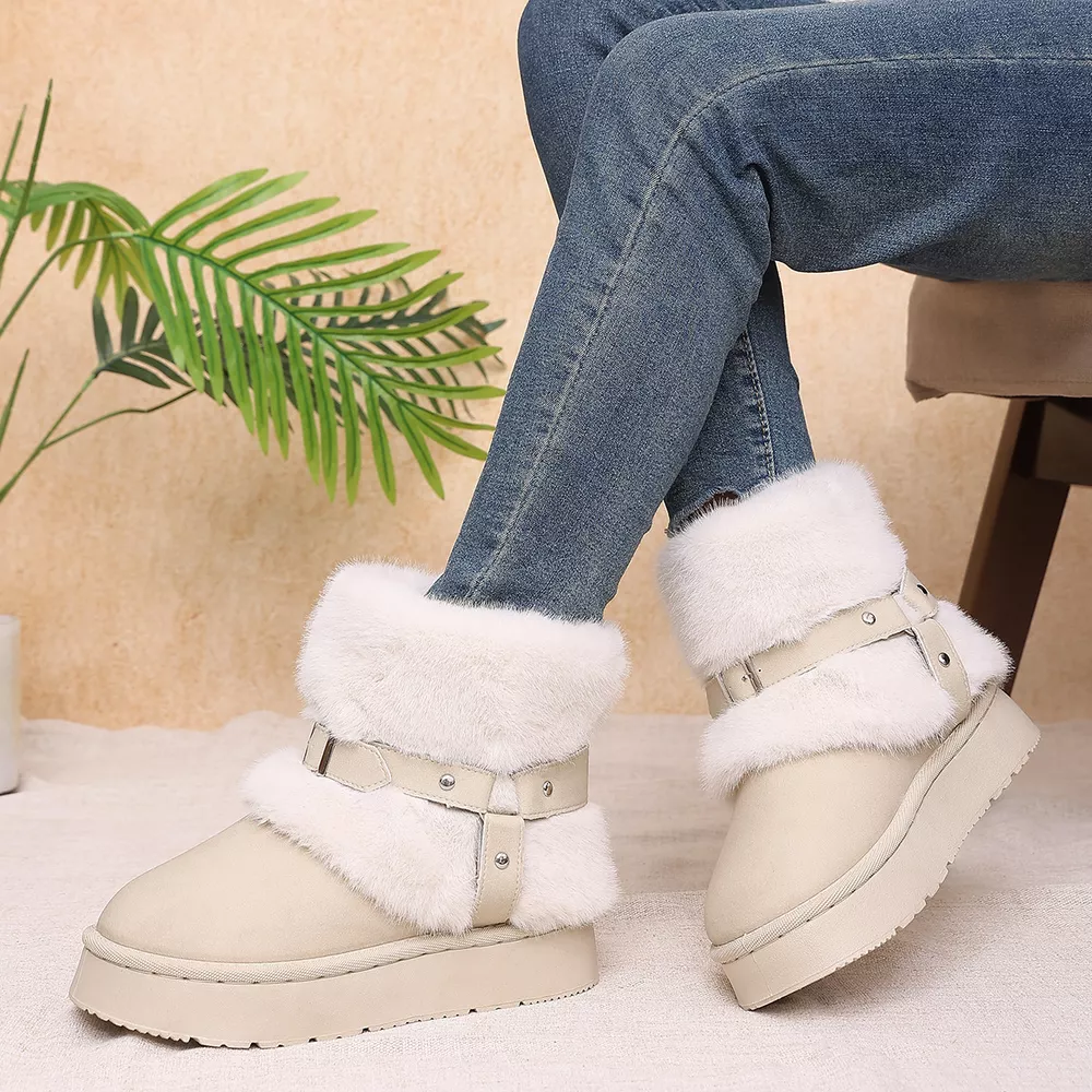 Round Toe Platform Boots