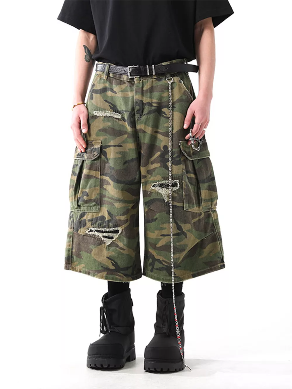 Men's Distressed Camouflage Cargo Capris, image 2
