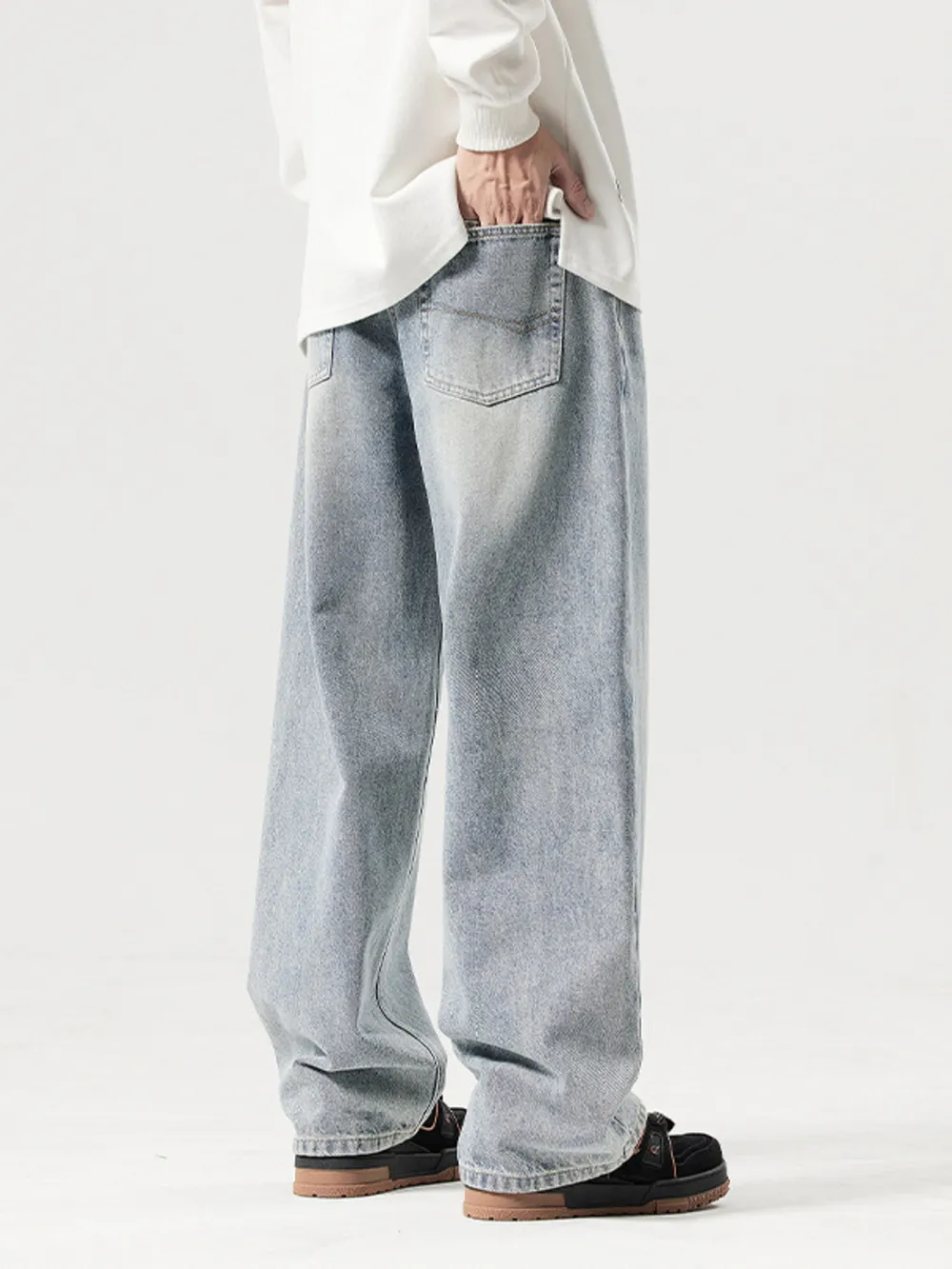 Men's Vintage Wash Wide Leg Jeans, image 2