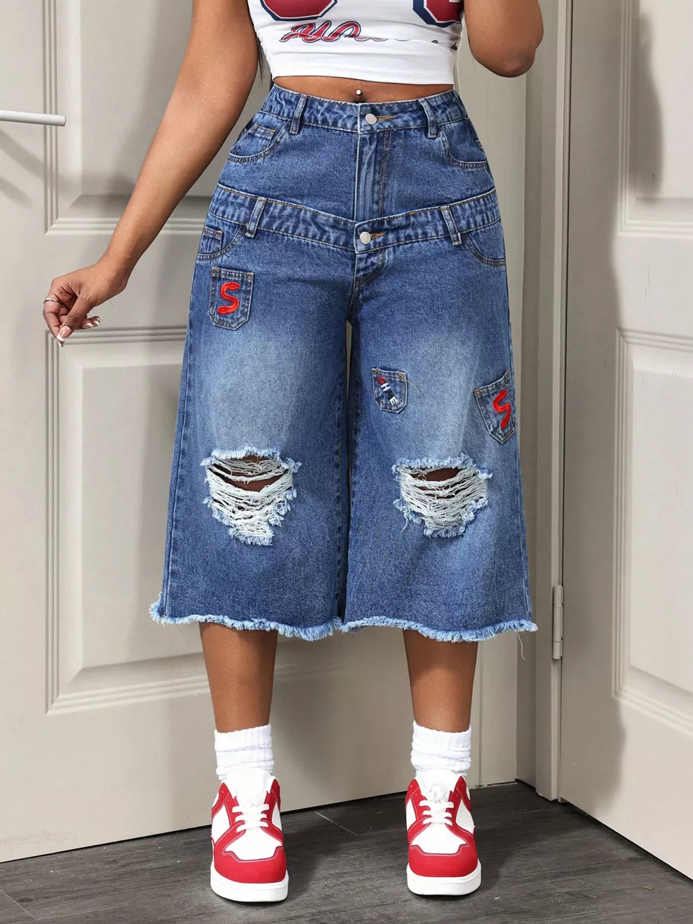 Distressed Wide-Leg Denim Capris, image 4