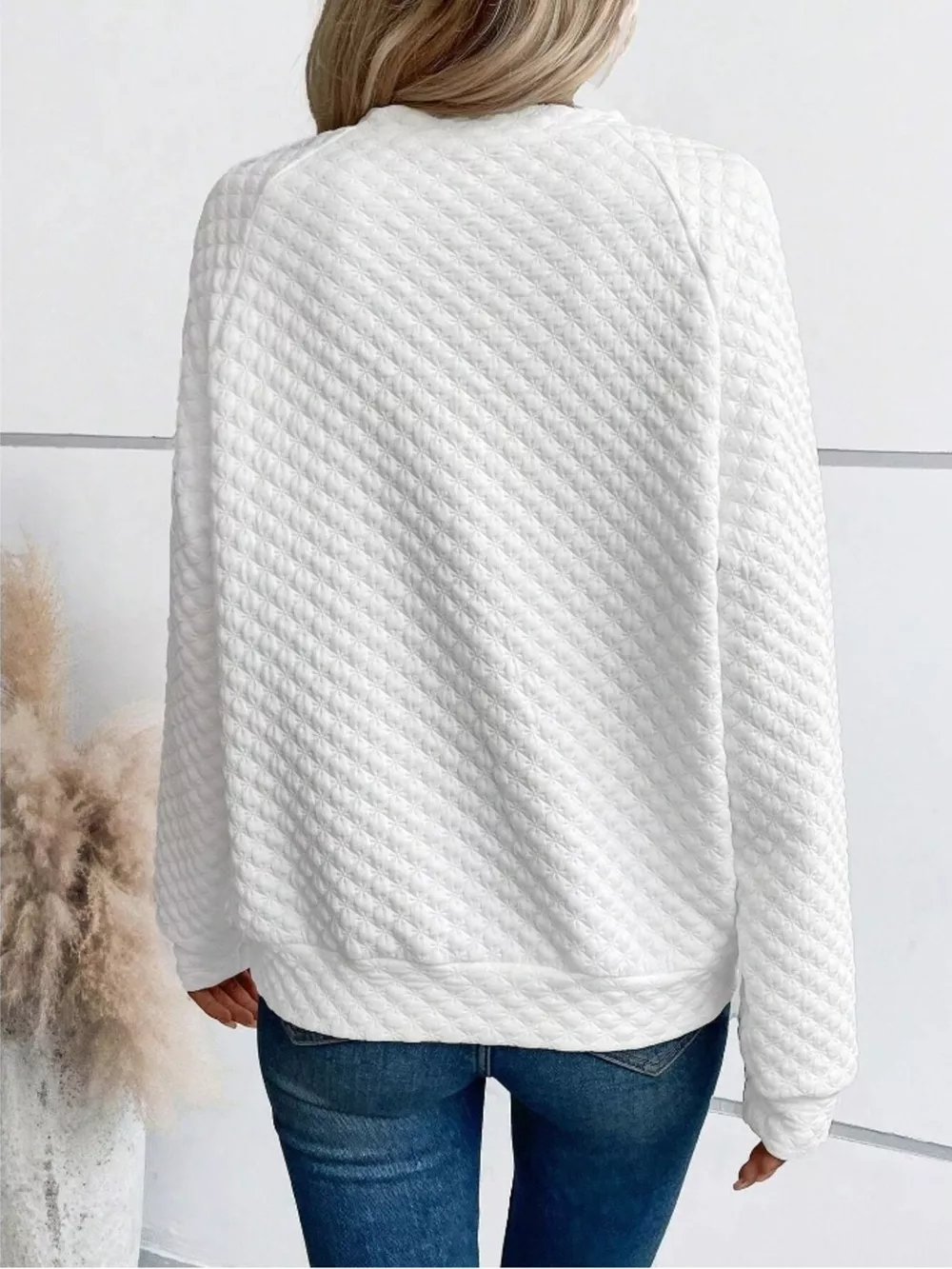 Quilted Texture Long Sleeve Sweatshirt with Notched Neck, image 16