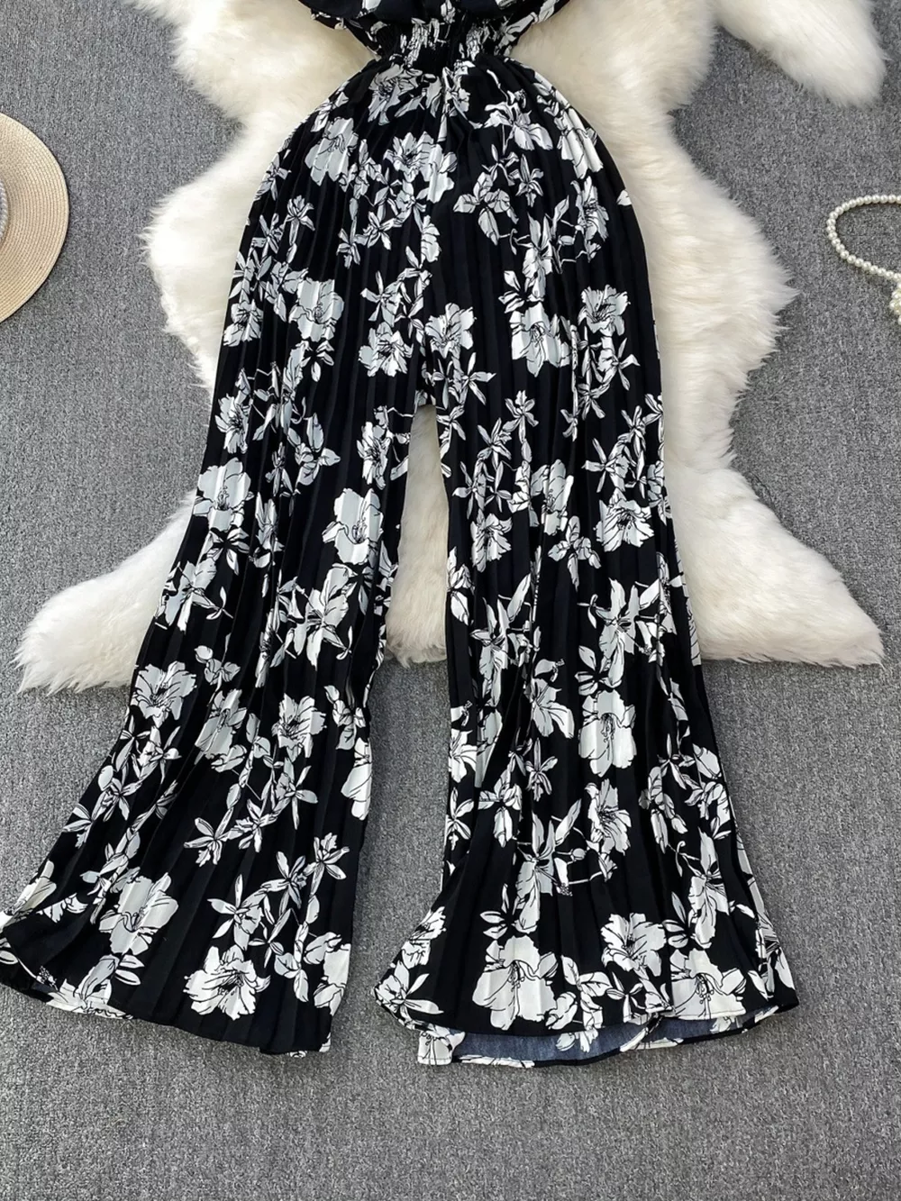 Floral Print Wide Leg Pleated Jumpsuit, image 2