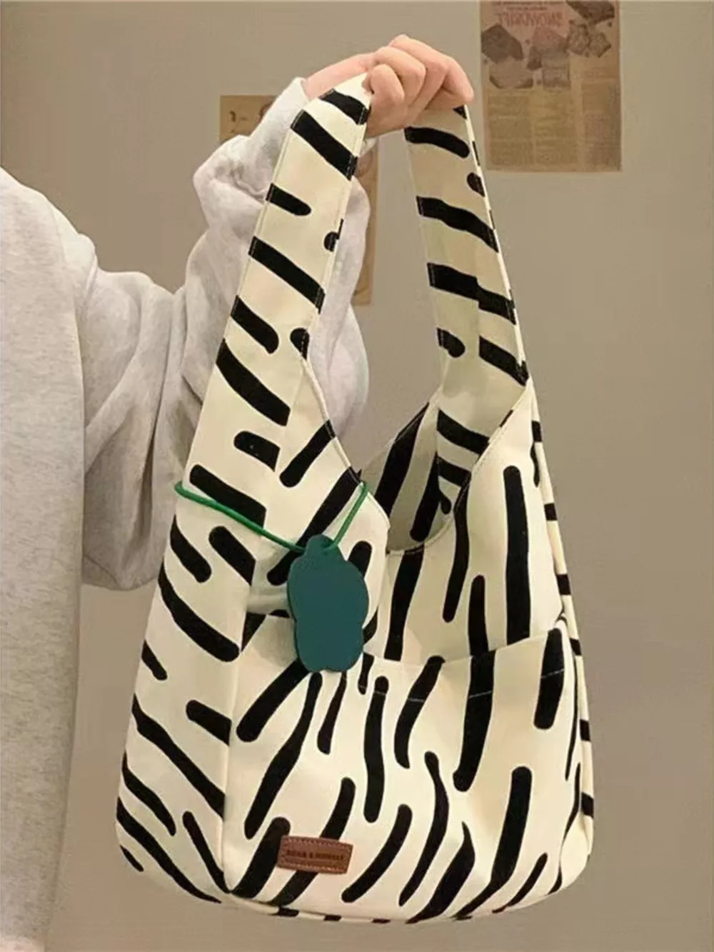 Striped Pattern Casual Handbag, image 3