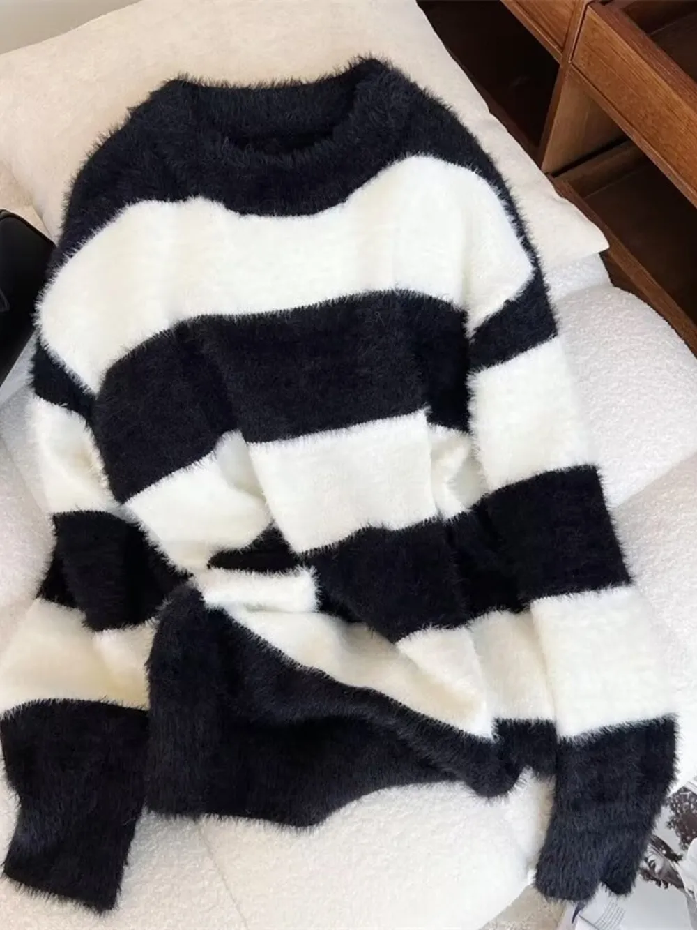 Men's Plus Size Striped Fuzzy Knit Pullover Sweater, image 3