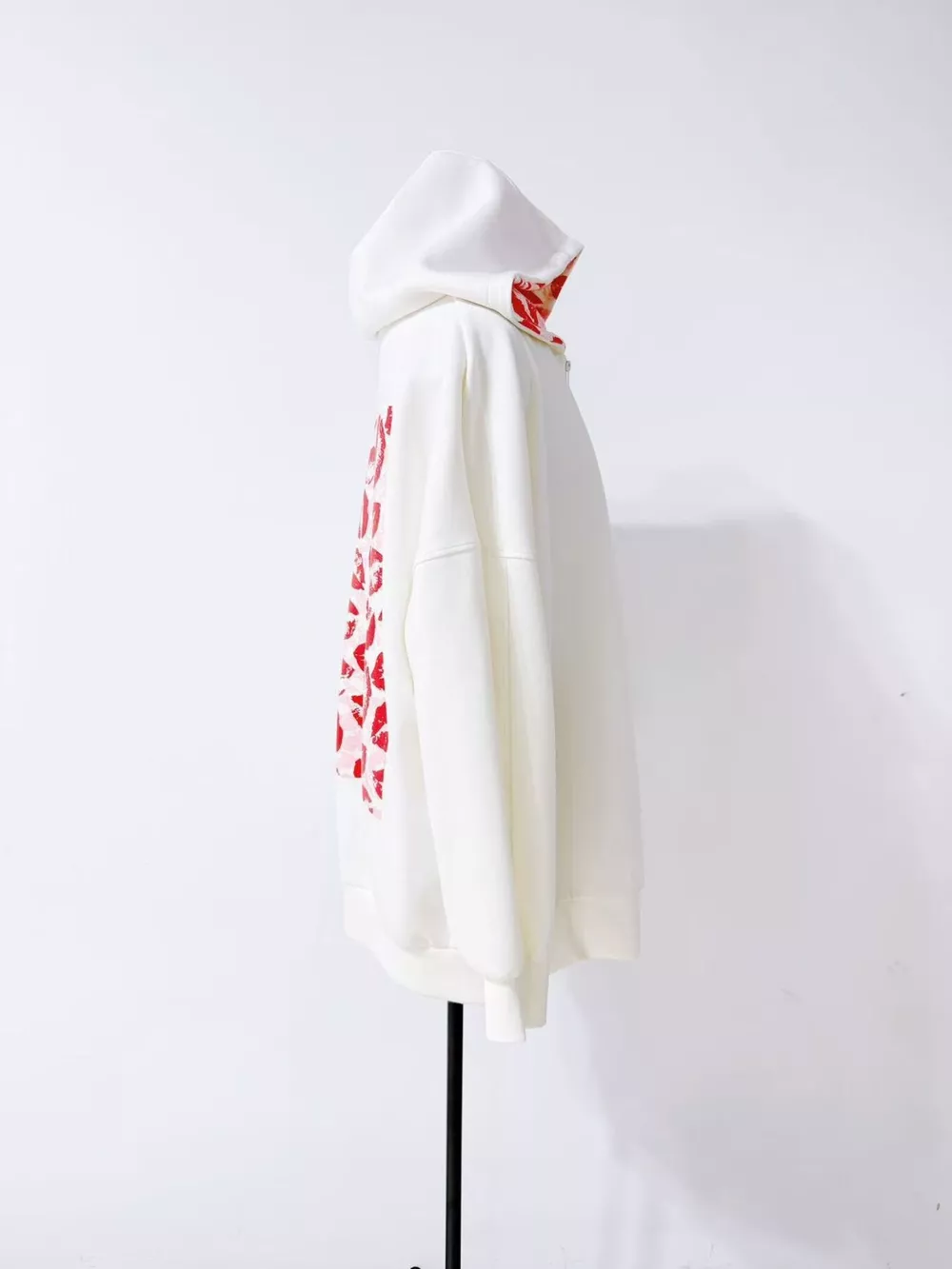 Zip Up Oversized Hoodie with Red Lips Print Detail, image 8