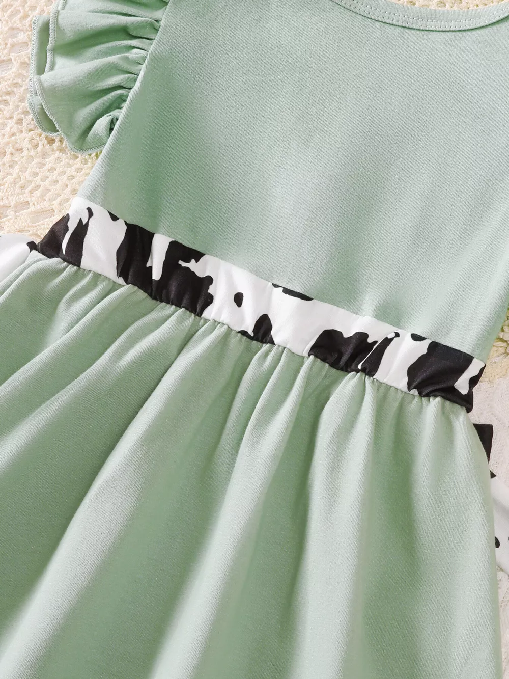 Children's Cow Print Ruffle Sleeve Top and Shorts Set, image 3