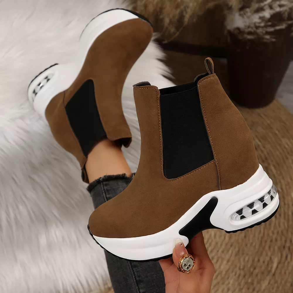 Casual Platform Chelsea Boots with Elastic Side Panels, image 10