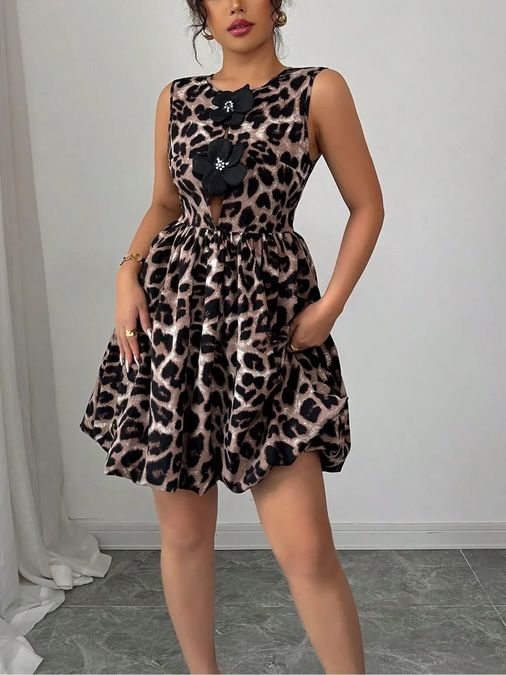 Leopard Print Sleeveless Fit and Flare Mini Dress, image 4
