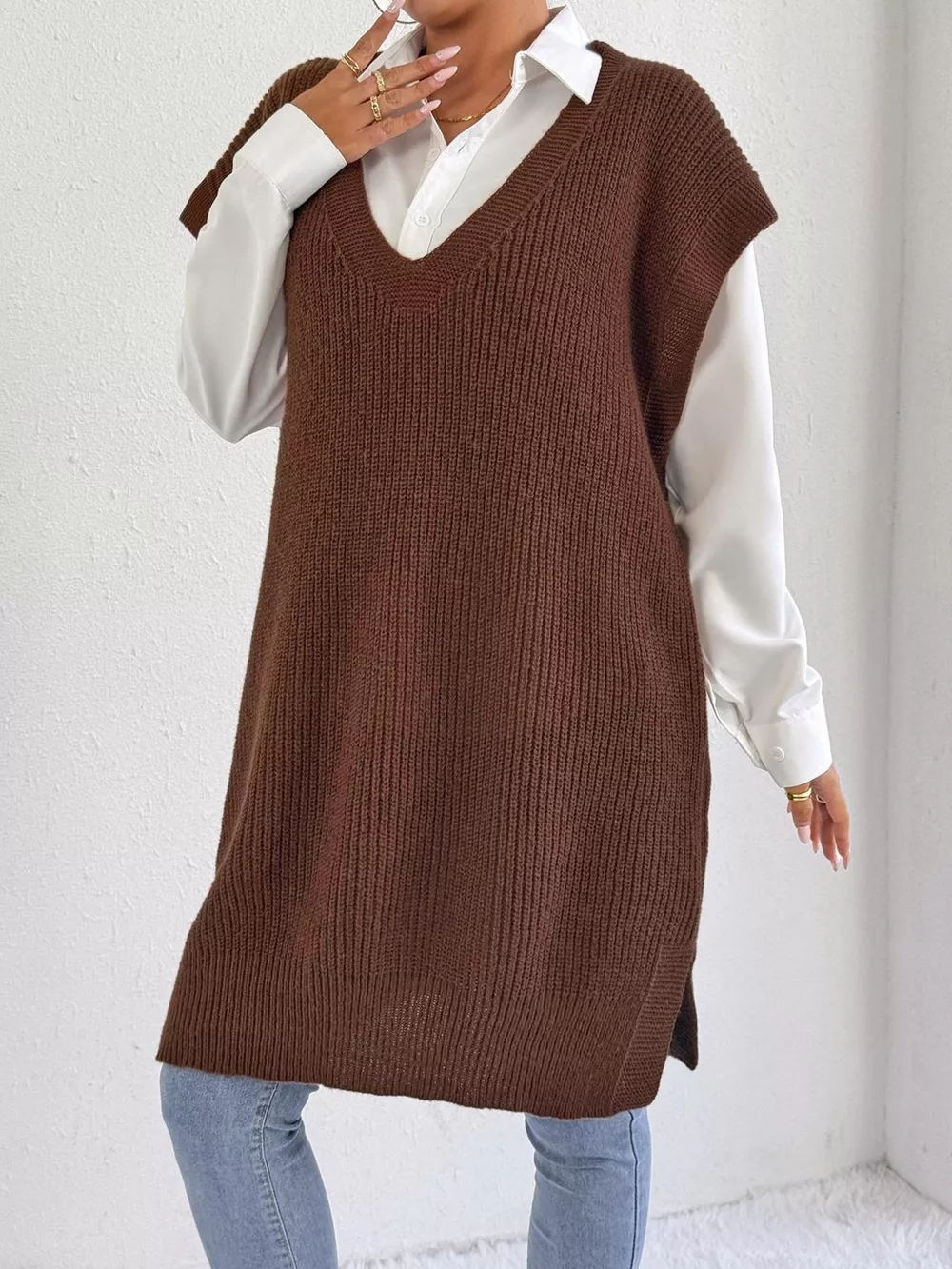 Oversized V-Neck Sweater Vest, image 3